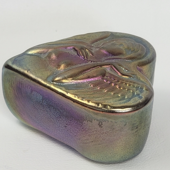 Robert Held Art Glass Angel Iridescent Heart Paperweight - Picture 4 of 8